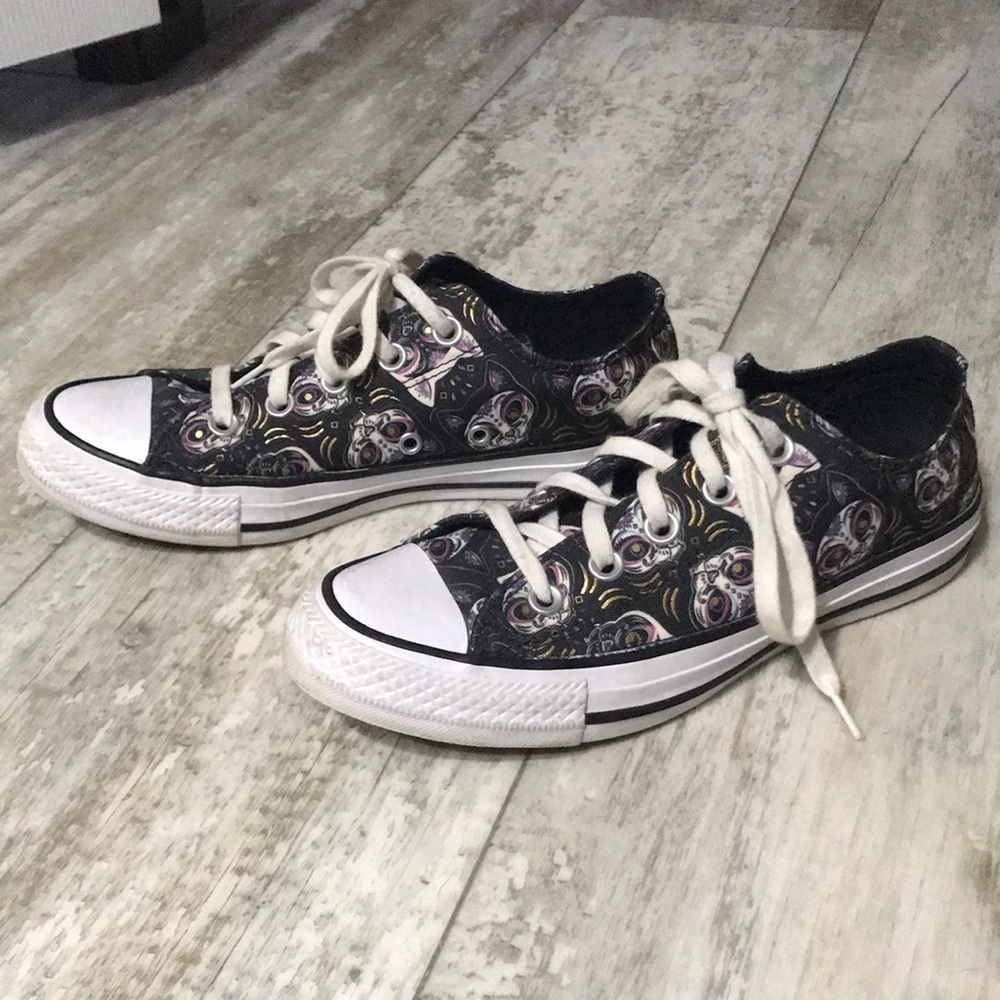 Converse cat sugar skull shoes